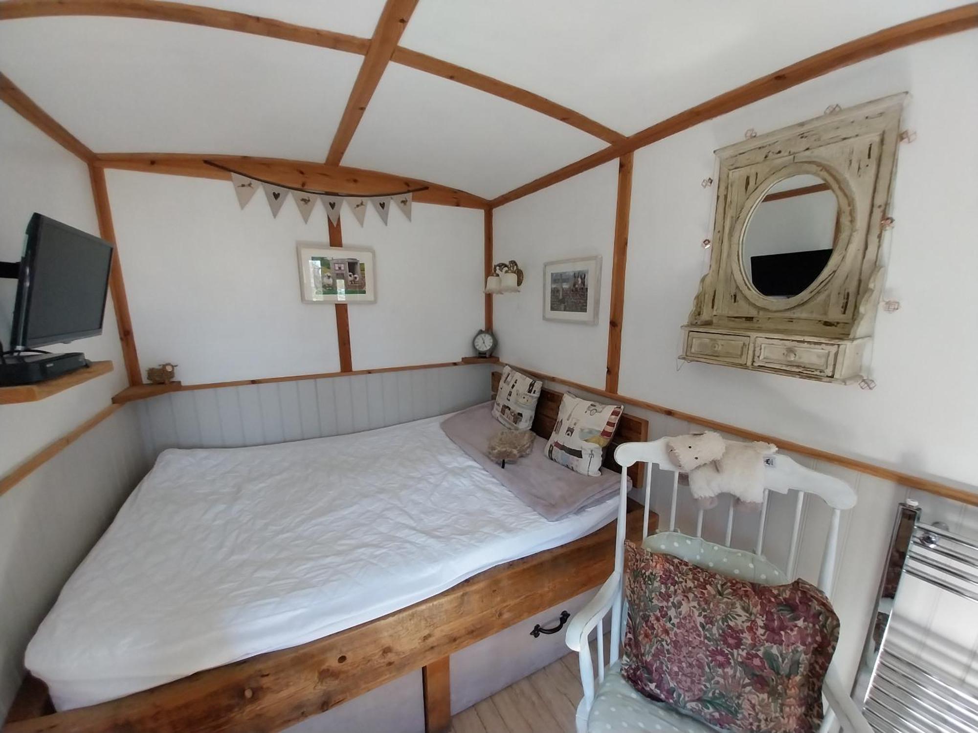 Meadowbeck - Shepherd Huts Fylingdales المظهر الخارجي الصورة