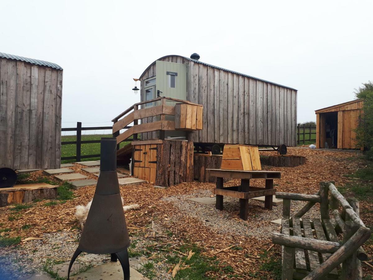 Meadowbeck - Shepherd Huts Fylingdales المظهر الخارجي الصورة